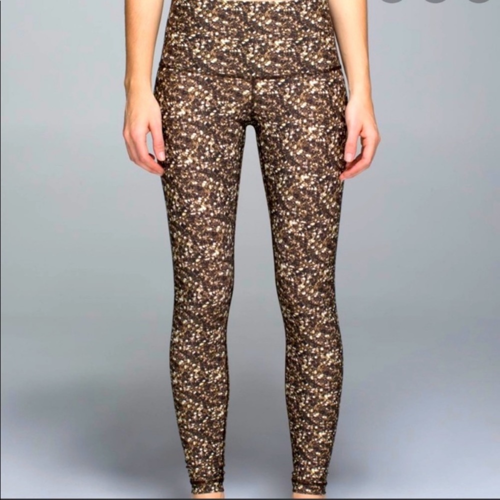 Lululemon Shine Tight Leggings Size 4 worn once! Shimmy Shimmer Glitter